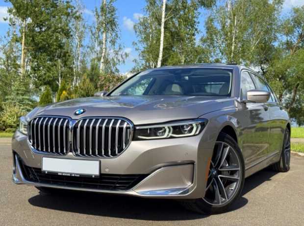 BMW 7 серия G12 (Long) Рестайлинг, 2021, пробег 57000 км BMW 7 серия G12 (Long) Рестайлинг, 2021, пробег 57000 км