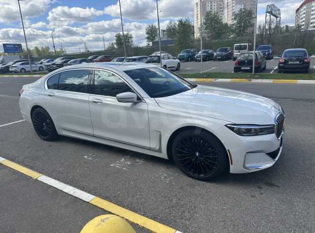 BMW 7 серия G12 (Long) Рестайлинг
