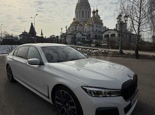 BMW 7 серия G12 (Long) Рестайлинг