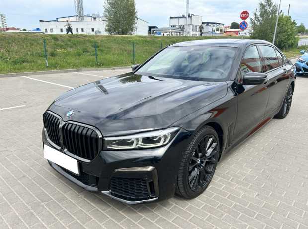 BMW 7 серия G12 (Long) Рестайлинг