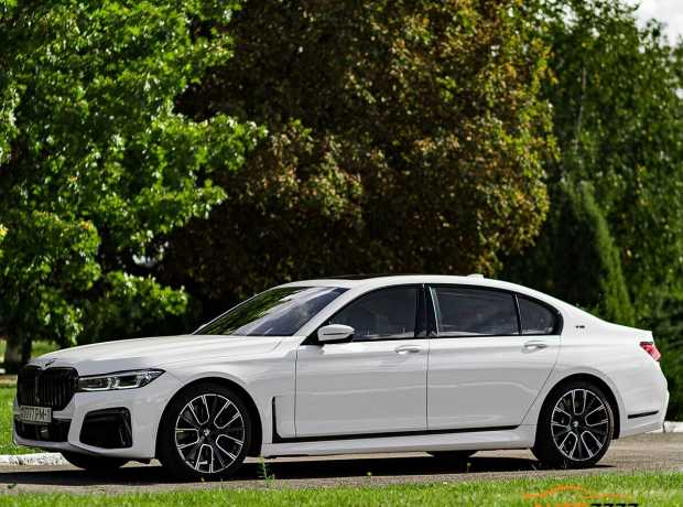 BMW 7 серия G12 (Long) Рестайлинг