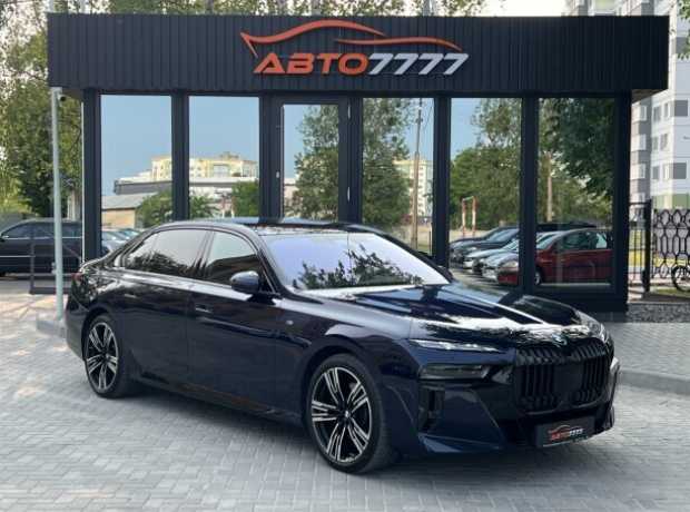 BMW 7 серия G70, 2023, пробег 38000 км