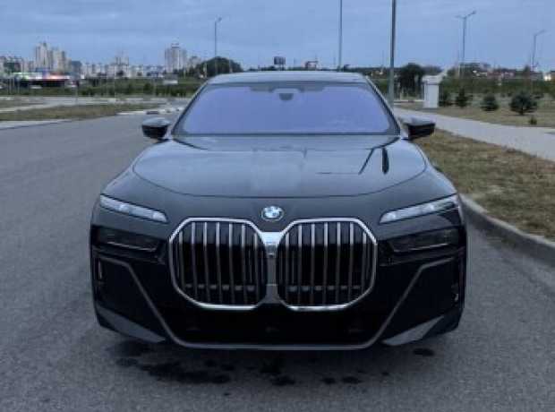 BMW 7 серия G70, 2024, пробег 51000 км
