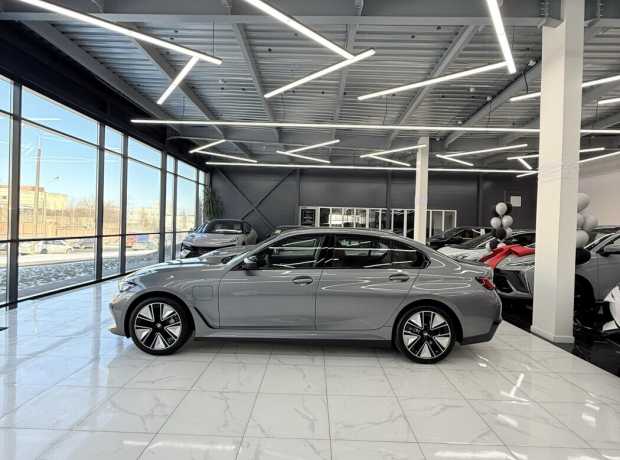 BMW i3 G28