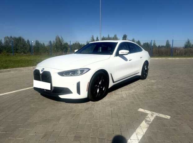 BMW i4 , 2022, пробег 39950 км