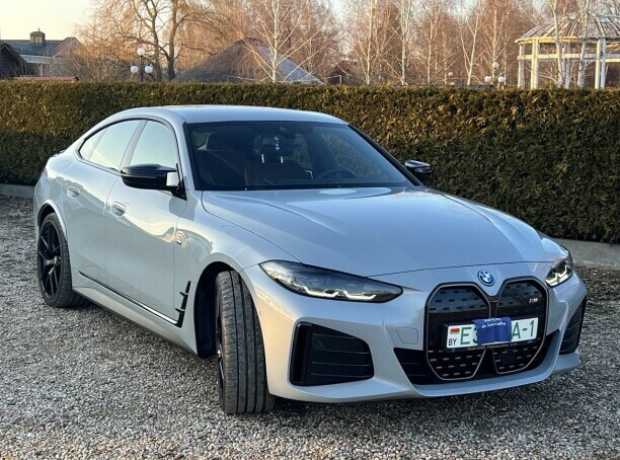 BMW i4 , 2022, пробег 80000 км