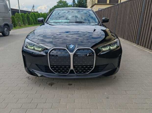 BMW i4 , 2023, пробег 12600 км