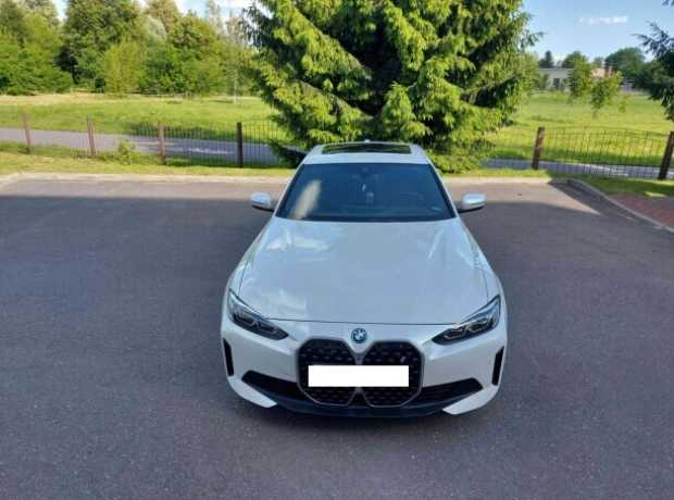 BMW i4 , 2023, пробег 7000 км