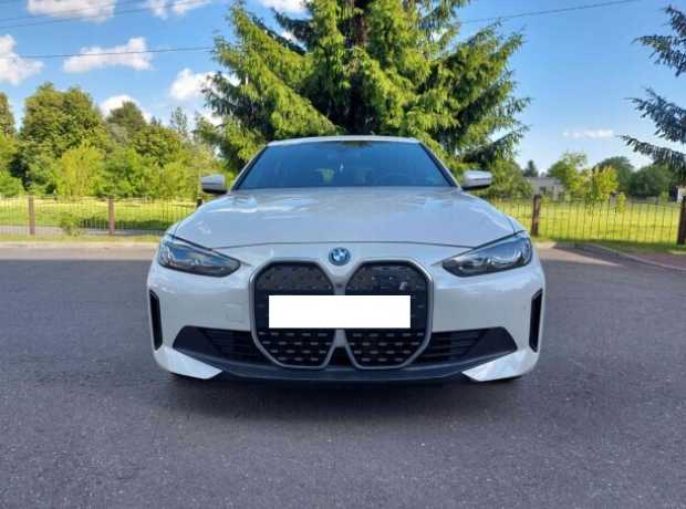 BMW i4 , 2023, пробег 7000 км
