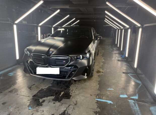 BMW i5 , 2023, пробег 34500 км