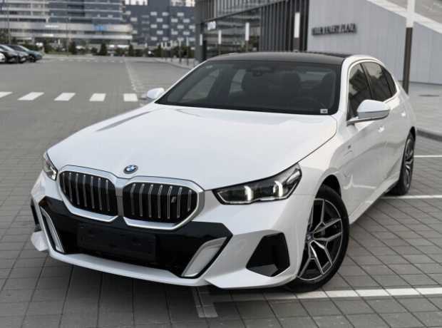 BMW i5 , 2024, пробег 1204 км