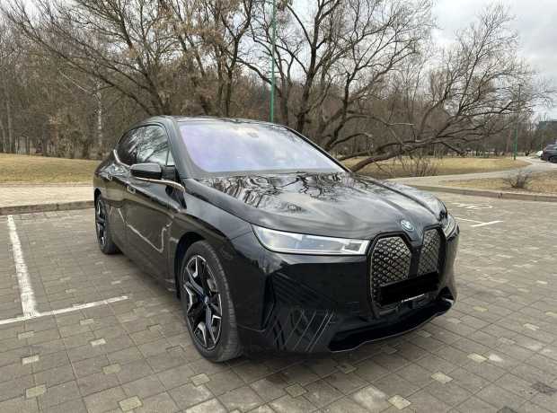 BMW iX I