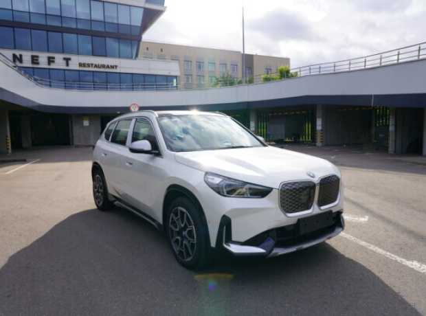 BMW iX1 , 2024, пробег 79 км BMW iX1 , 2024, пробег 79 км