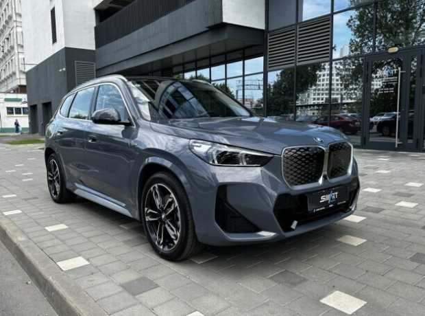 BMW iX1 , 2025, пробег 35 км BMW iX1 , 2025, пробег 35 км