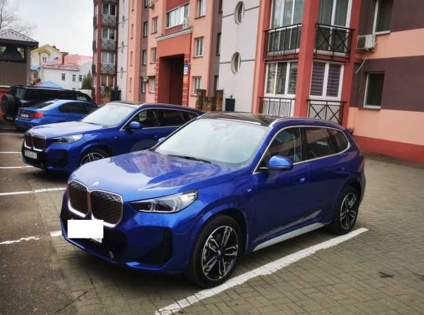 BMW iX1 I