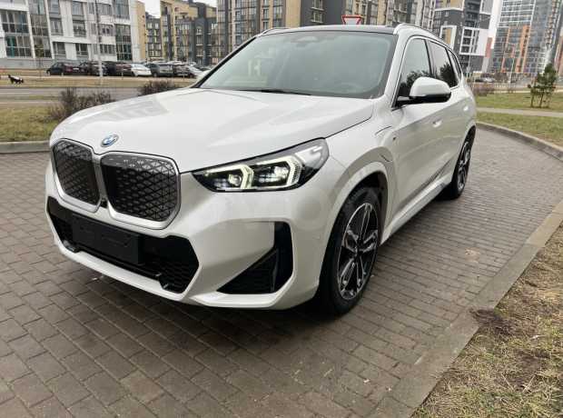 BMW iX1 I
