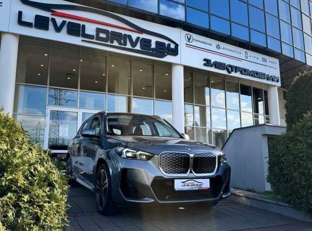 BMW iX1 I