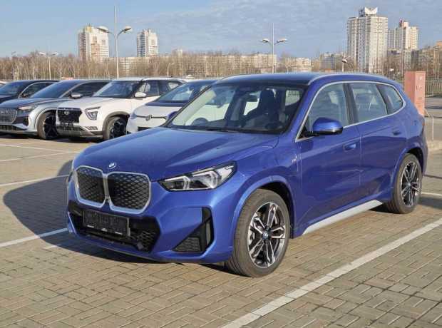 BMW iX1 I