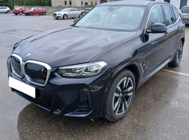 BMW iX3 , 2023, пробег 5800 км