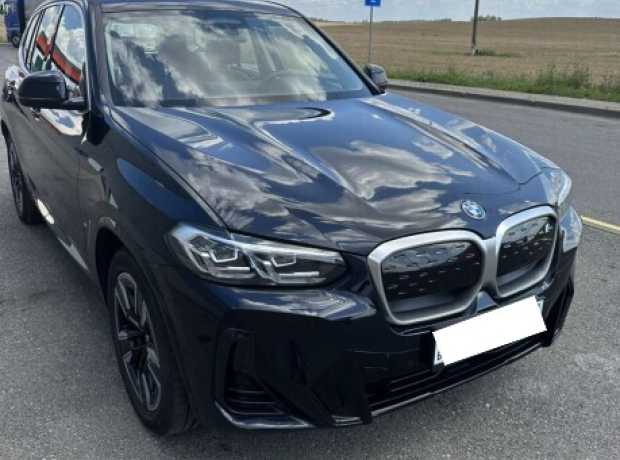 BMW iX3 , 2024, пробег 16000 км