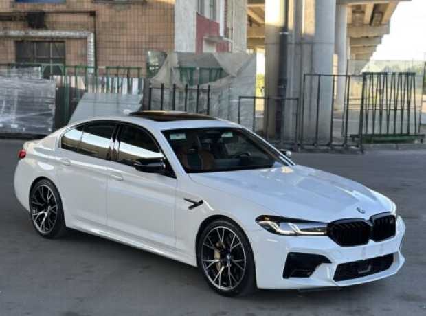 BMW M5 F90  Рестайлинг, 2022, пробег 13500 км