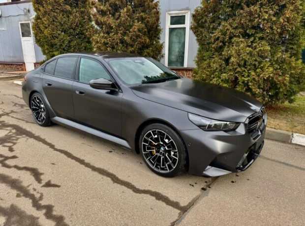 BMW M5 G90, 2024, пробег 30 км