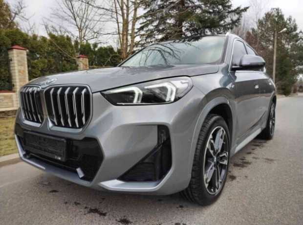 BMW X1 U11, 2023, пробег 9000 км