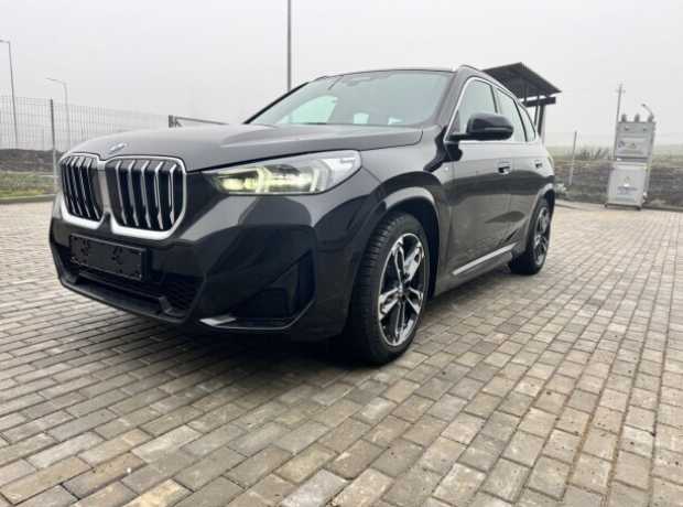 BMW X1 U11