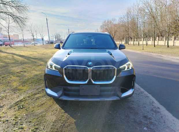 BMW X1 U11