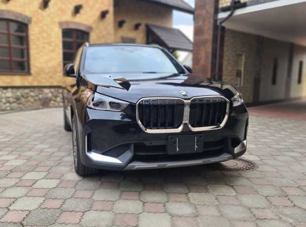 BMW X1 U11