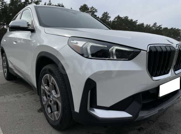 BMW X1 U11