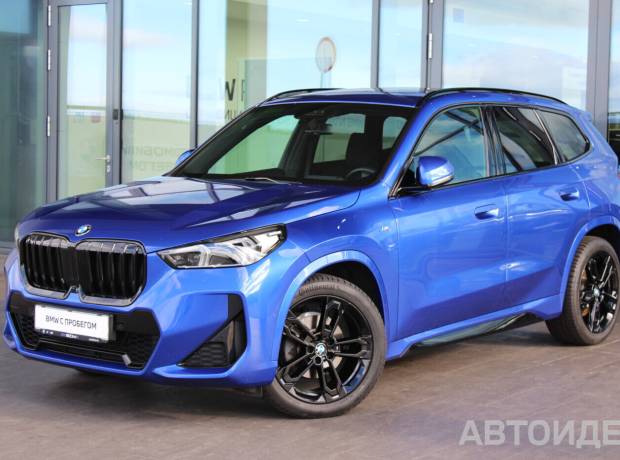 BMW X1 U11