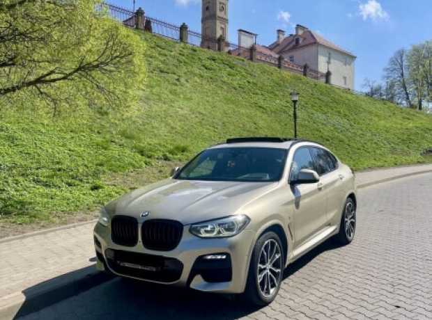 BMW X4 G02, 2020, пробег 155000 км BMW X4 G02, 2020, пробег 155000 км