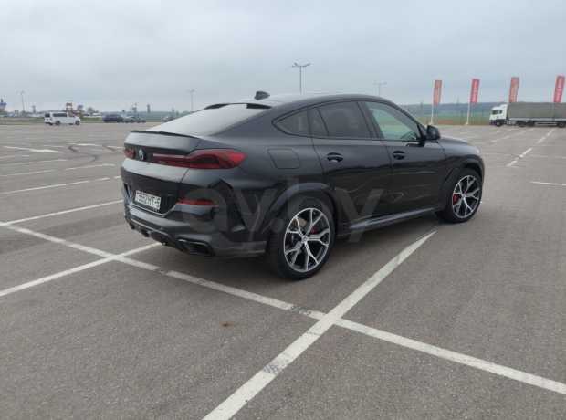 BMW X6 G06