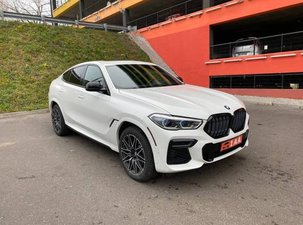 BMW X6 G06