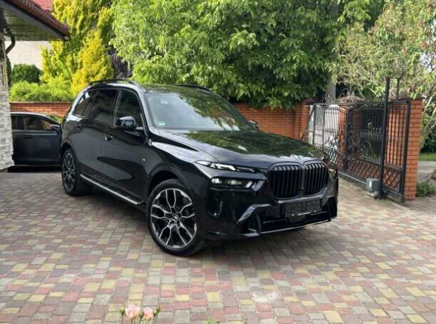 BMW X7 I  Рестайлинг, 2024, пробег 11900 км