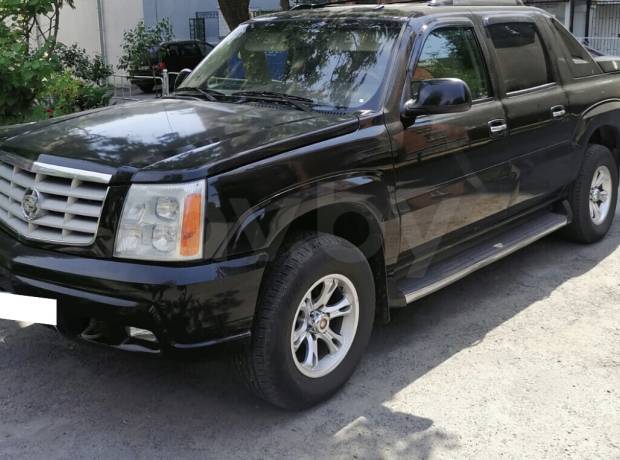 Cadillac Escalade II