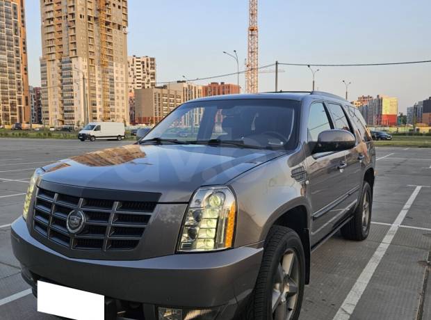 Cadillac Escalade III