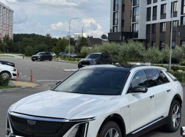 Cadillac Lyriq , 2023, пробег 7100 км