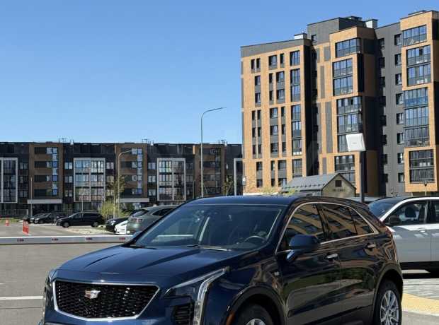 Cadillac XT4 I