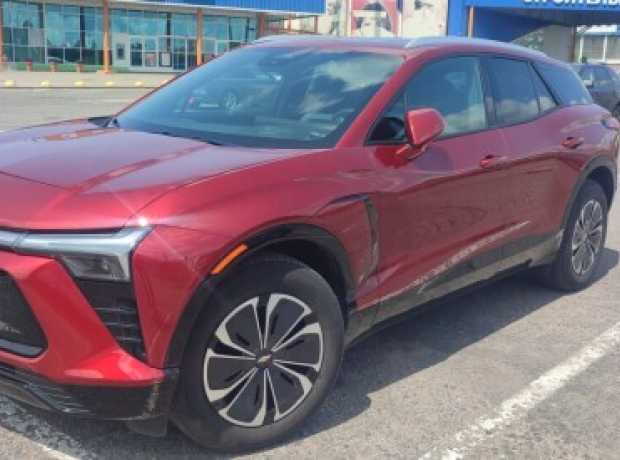 Chevrolet Blazer EV , 2024, пробег 6000 км