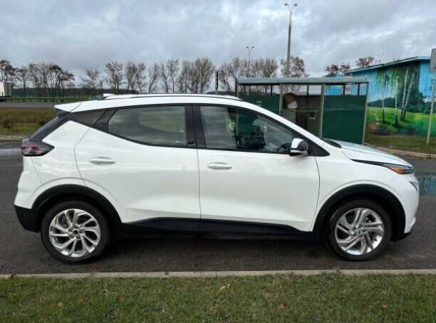 Chevrolet Bolt EUV , 2023, пробег 23500 км