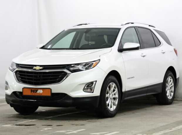 Chevrolet Equinox III, 2019, пробег 120000 км Chevrolet Equinox III, 2019, пробег 120000 км