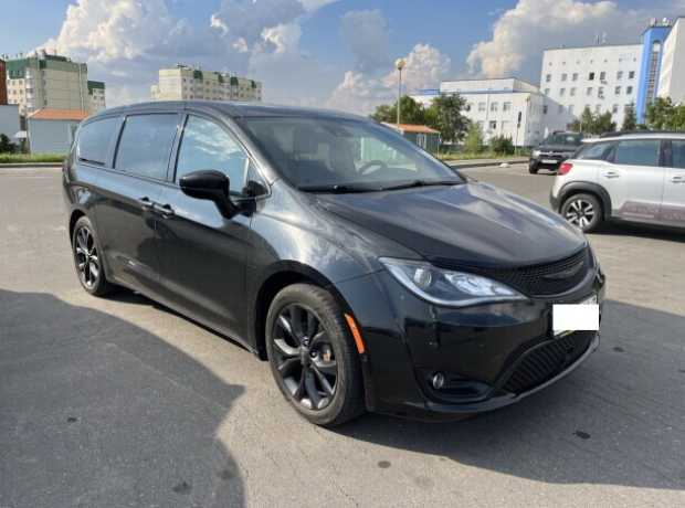 Chrysler Pacifica RU, 2018, пробег 168000 км
