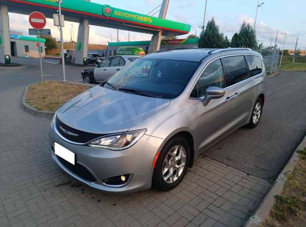 Chrysler Pacifica RU