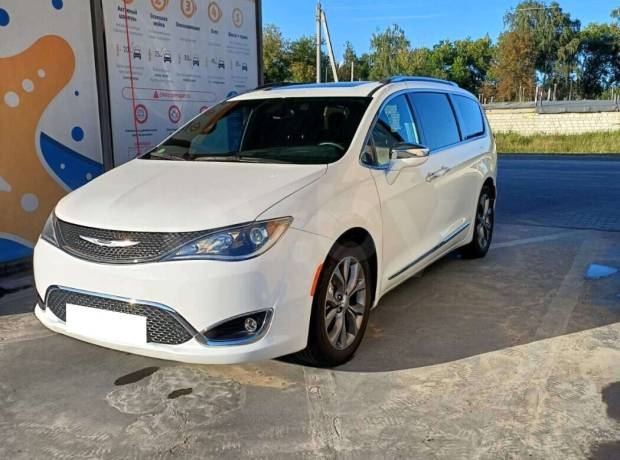 Chrysler Pacifica RU