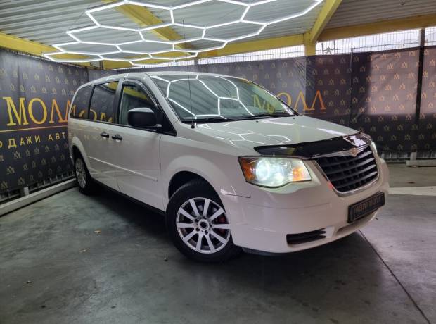 Chrysler Town and Country V