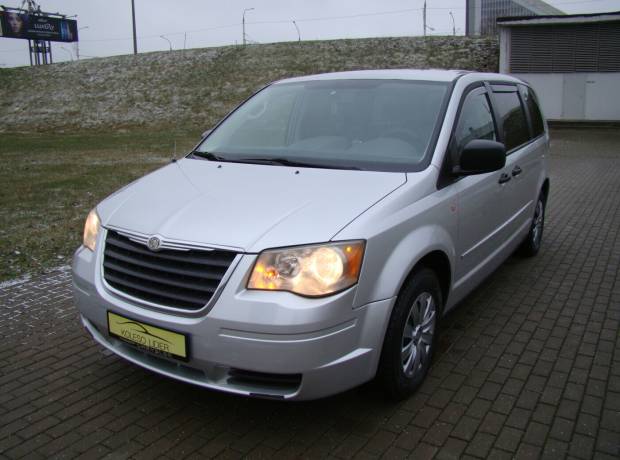 Chrysler Town and Country V