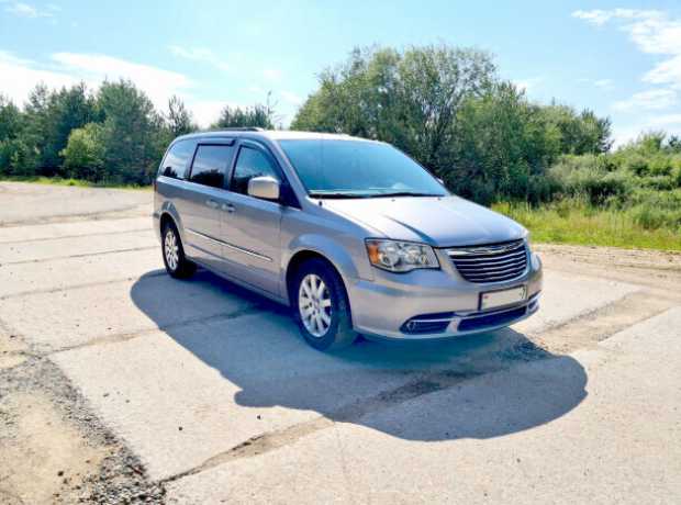 Chrysler Town and Country V  Рестайлинг, 2016, пробег 176800 км