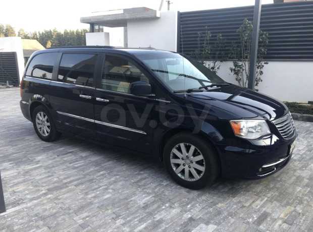 Chrysler Town and Country V Рестайлинг